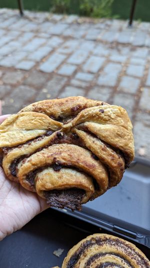 Schoko-Franzbrötchen at denn's Biomarkt in Jena