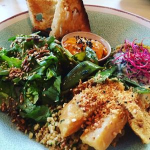 Yogi Plate at So Ham in Munich