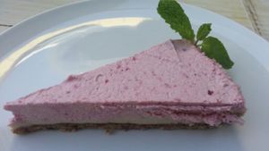 raw strawberry cheesecake at eLOVate Vegan Kitchen in Santa Monica