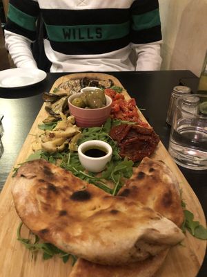 Sharing anti pasti  at NovaPizza Vegan Kitchen in Edinburgh