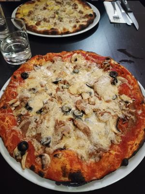 Seitan and mushroom pizza at NovaPizza Vegan Kitchen in Edinburgh