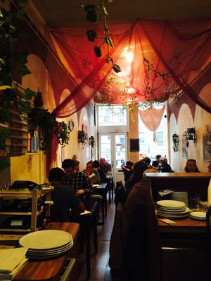 gemütlich und stimungsvoll at NovaPizza Vegan Kitchen in Edinburgh