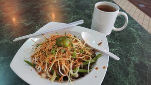 fragrant spicy cold noodles, Chinese tea at Nature Vegetarian Delights 大自然素食 - Upper Serangoon in Northeast Singapore
