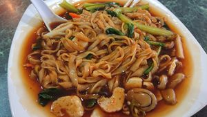 mixed vegetables hor fun at Nature Vegetarian Delights 大自然素食 - Upper Serangoon in Northeast Singapore
