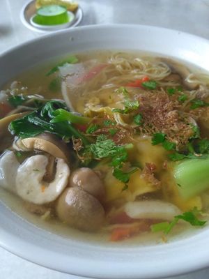Wan Tun Noodle Soup  at Nature Vegetarian Delights 大自然素食 - Upper Serangoon in Northeast Singapore