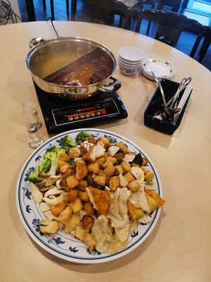 Steam Boat  at Nature Vegetarian Delights 大自然素食 - Upper Serangoon in Northeast Singapore