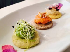 Hummus and Blinis gluten free at Flora in Verona