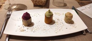 Tris di hummus at Flora in Verona