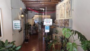 Entrance at Flora in Verona