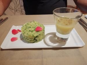 Tartare di zucchine at Flora in Verona