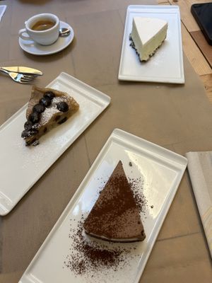 3 chocolate cake, cake with kiwi and white chocolate, pear and chocolate cake   at Flora in Verona