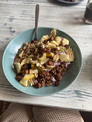 Joghurt Bowl   at Feliz Cafe in Peschiera Del Garda