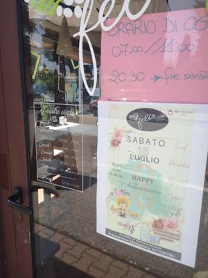 Changed their hours without informing elsewhere then at the entry, a sour taste after 7km in 36°c... at Feliz Cafe in Peschiera Del Garda