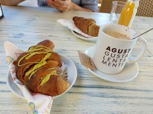  at Feliz Cafe in Peschiera Del Garda