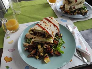 With barbecue sauce at Feliz Cafe in Peschiera Del Garda