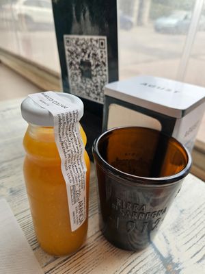 Fresh orange juice at Feliz Cafe in Peschiera Del Garda