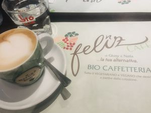 Almond and rice milk cappuccino  at Feliz Cafe in Peschiera Del Garda