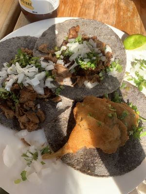 Amooo los tacos de barbasoya y setas Krispy 💖  at Vegetal - temporarily closed in Mexico City