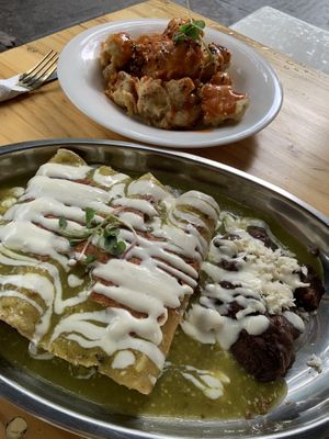 Alitas de Coliflor & Enchiladas Suizas  at Vegetal - temporarily closed in Mexico City