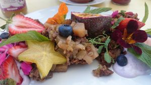 Apple Crumble with Coyo (vegan ^-^) at Flora and Fauna in Fremantle