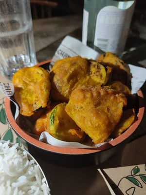 Fried vegetables with chickpea flour at Chakra Indian Fusion in Tirana