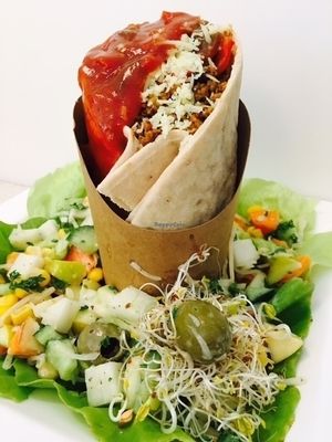 Mexican Wrap with Veganity Meatless Mince at Veganity Foods in Tilburg