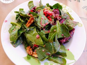 Quinoa Spinach salad at Pane e Souvlaki in Corfu