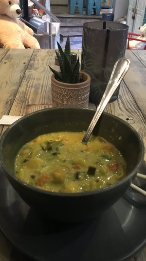 Vegan soup at Okiem i Brzuchem in Katowice
