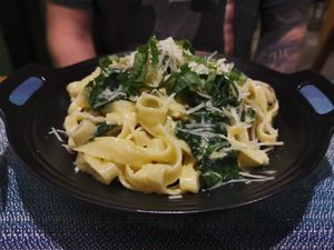 Leckere Fettuccine mit veggie meatballs at Banlle in Siem Reap