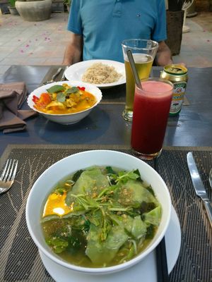 wonton soup at Banlle in Siem Reap