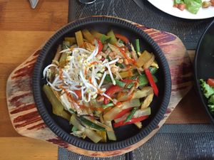 pad thai with veggies at Banlle in Siem Reap