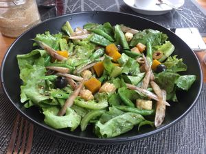 mixed vegetable salad（soooo fresh） at Banlle in Siem Reap