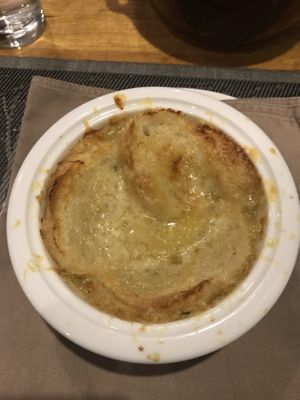 Soupe à l'onion   at Banlle in Siem Reap