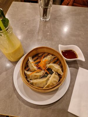 5,90 dumplings and 4,90 drink at Quy Nguyen - Vegan Living in Berlin
