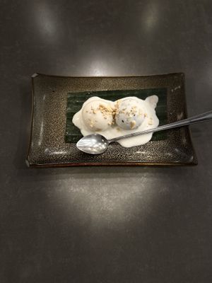 Dessert mango sesame ice cream #Veganuary at Quy Nguyen - Vegan Living in Berlin