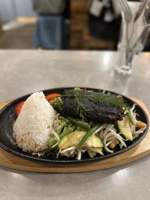 Seeweed fillet rice dish #Veganuary at Quy Nguyen - Vegan Living in Berlin