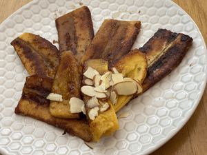 Platanos maduros at Organico Fortuna in La Fortuna