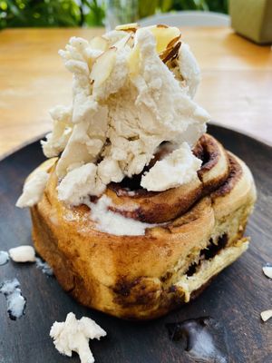 Vegan cinnamon roll with ice cream- pretty dry but good flavor at Organico Fortuna in La Fortuna