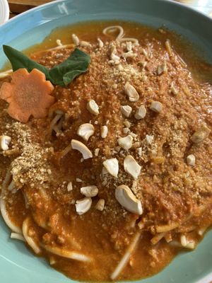 Cashew pasta- had a strange sweet flavor to it,  it basically just spaghetti  at Organico Fortuna in La Fortuna