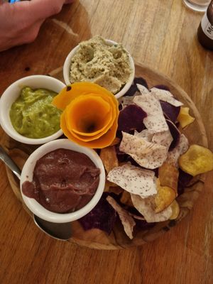 Guacamole, Beanpaste, Hummus, Chip at Organico Fortuna in La Fortuna