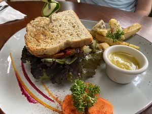 Falafel sandwich   at Organico Fortuna in La Fortuna