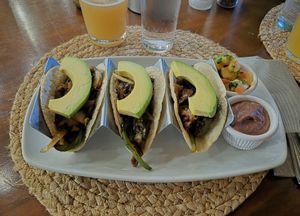 Vegane Taccos mit Pilzen at Organico Fortuna in La Fortuna