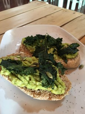avocado toast at Organico Fortuna in La Fortuna