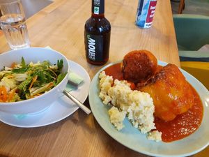 Gefüllte Paprika at Cofeba in Graz