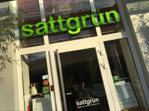 outside at Sattgrün in Essen