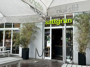 outside  at Sattgrün in Essen