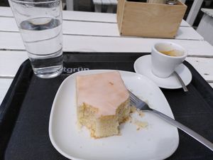 Lemon cake at Sattgrün in Essen