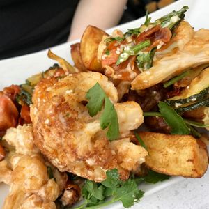 baked cauliflower & potatoes at Sattgrün in Essen
