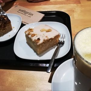 Sehr leckere Kuchenauswahl at Sattgrün in Essen