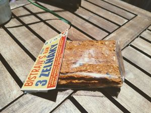 ČERSTVÁ RAW NOVINKA :) Nyní u nás k dostání v BistRaw & TEA - Raw & Vegan Bistro tento úhledný balíček bistRAW ZELŇÁKŮ. Vše pečlivě zabalené, usušené, skvěle ochucené. Jsou ideální k naší thajské, nebo hráškové polévce, k naší hořčici, salátu,nebo prostě jen tak na cesty  

#milujemezelňáky #3ks #bistRAW #40Kč

Jak vám chutnají naši zelňáci :)   at bistRAW & Tea in Prague